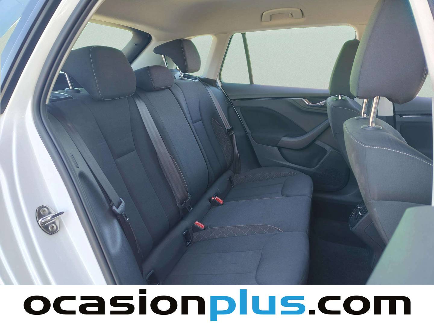 Skoda Kamiq Skoda Kamiq 1.0 TSI Ambition DSG (110 CV) al mejor precio