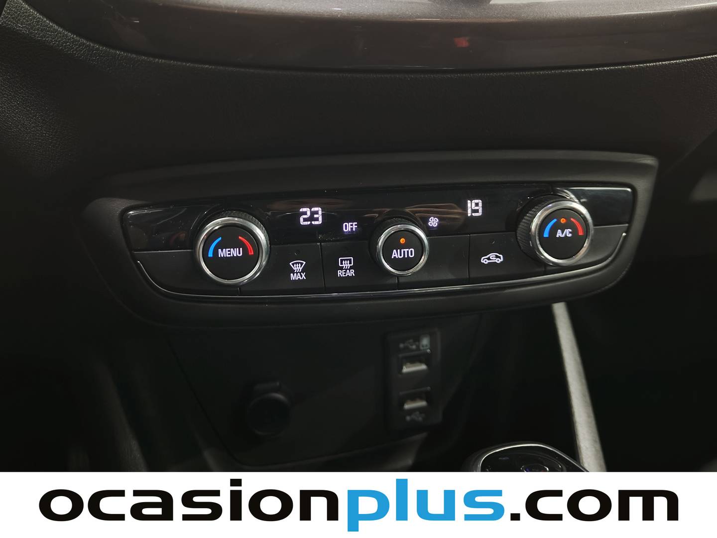 Foto Opel Crossland Opel Crossland 1.5D Business Elegance Auto (120 CV)