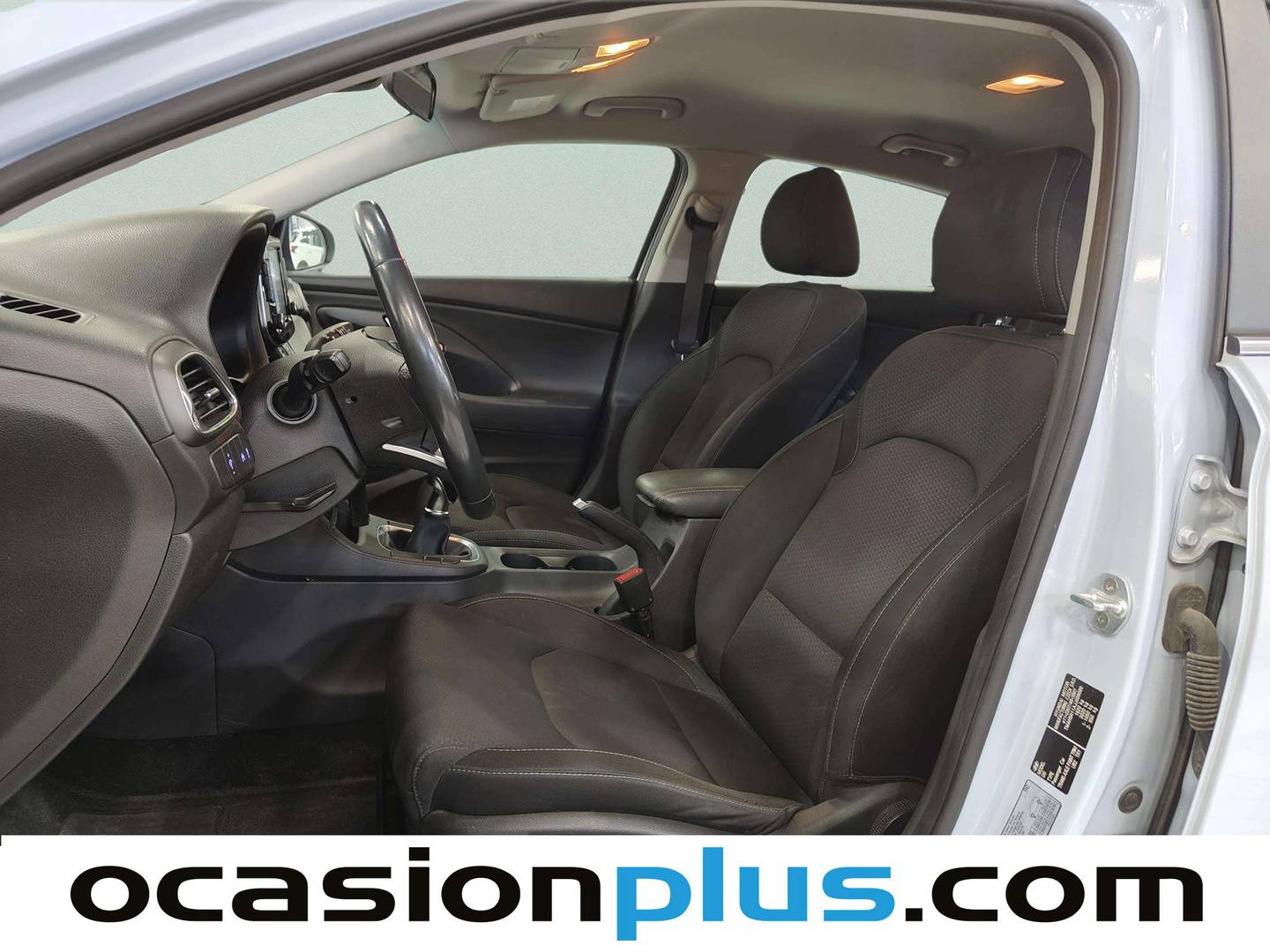 Foto asientos delanteros Hyundai i30 Hyundai i30 Fastback 1.0 TGDI Tecno (120 CV)