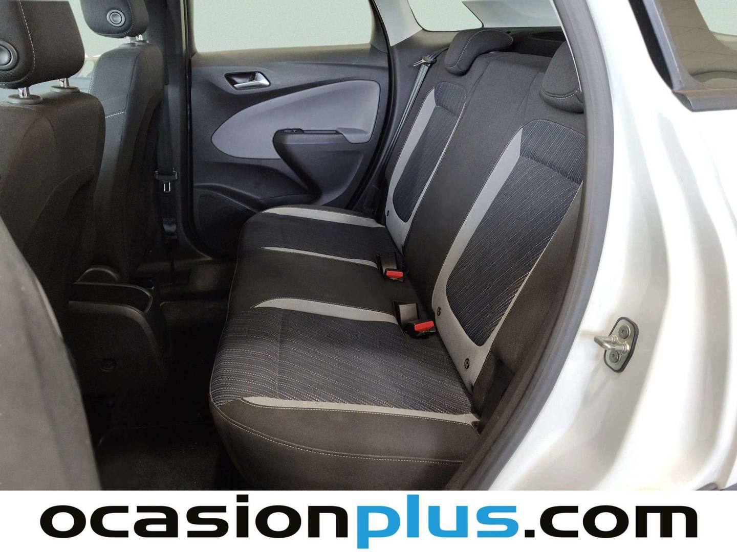 Foto asientos traseros Opel Crossland X Opel Crossland X 1.2 S&S Design Line 120 Aniversario (110 CV)
