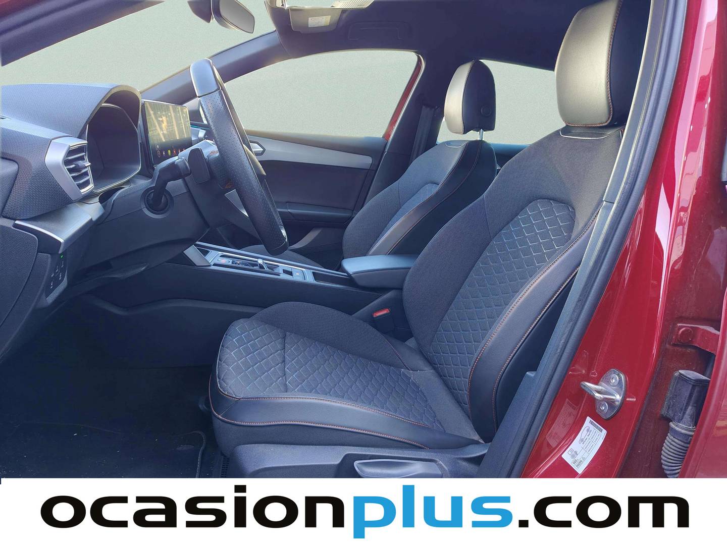 Foto asientos delanteros Seat León Seat León 1.5 eTSI S&S FR Launch Pack L DSG (150 CV)