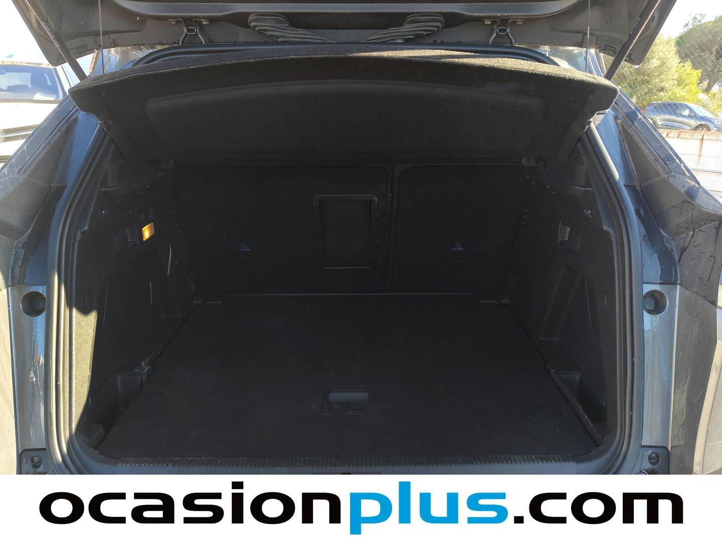 Foto Peugeot 3008 Peugeot 3008 PureTech 130 S&S Allure Pack EAT8 (130 CV)