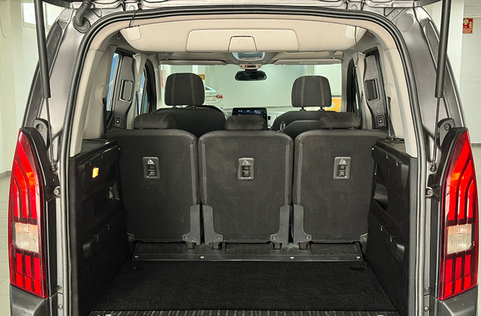 Peugeot Rifter GT Line Long BlueHDi - foto 18