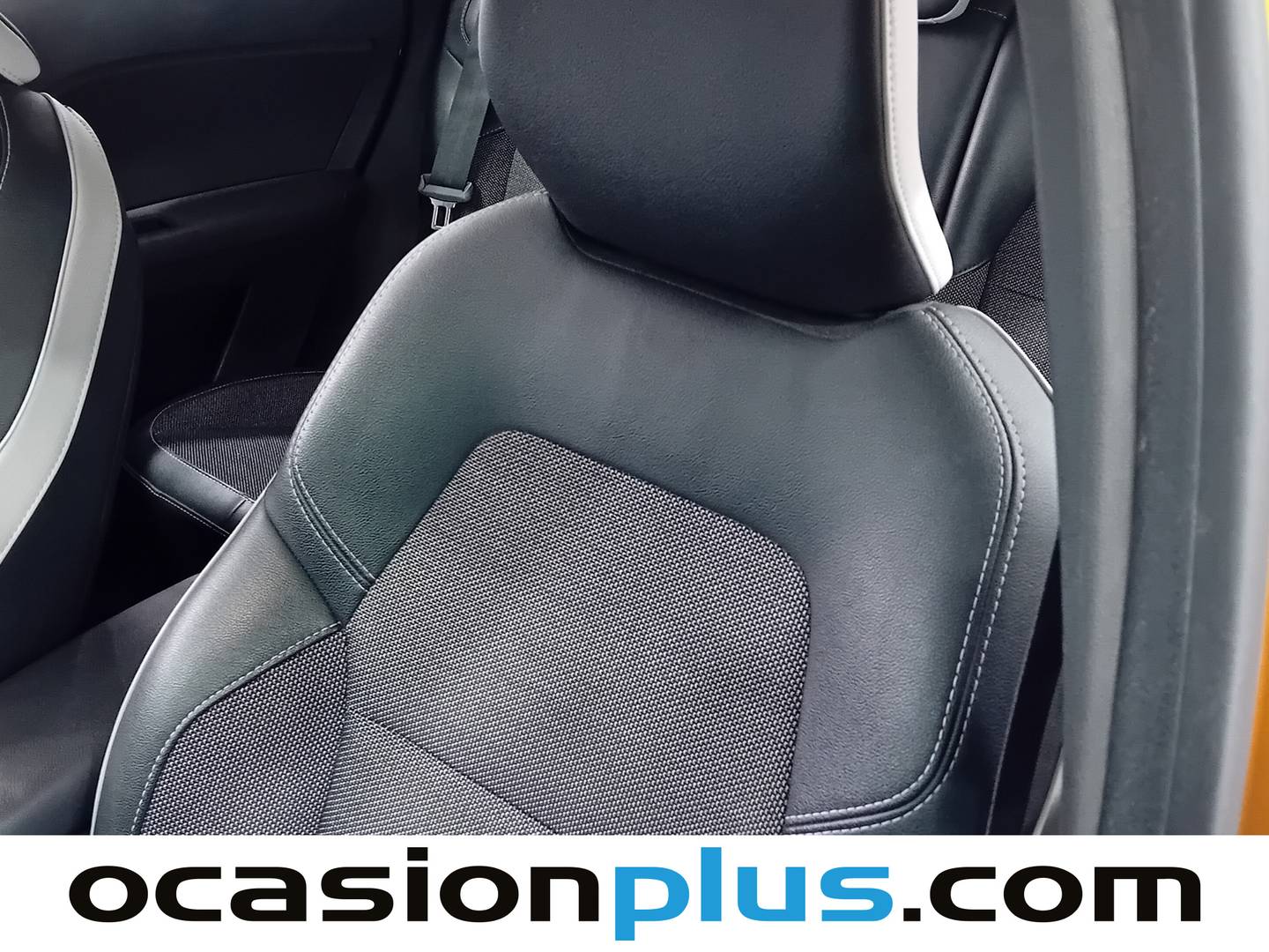 Foto Renault Captur Renault Captur Zen E-TECH Híbrido enchufable (160CV)