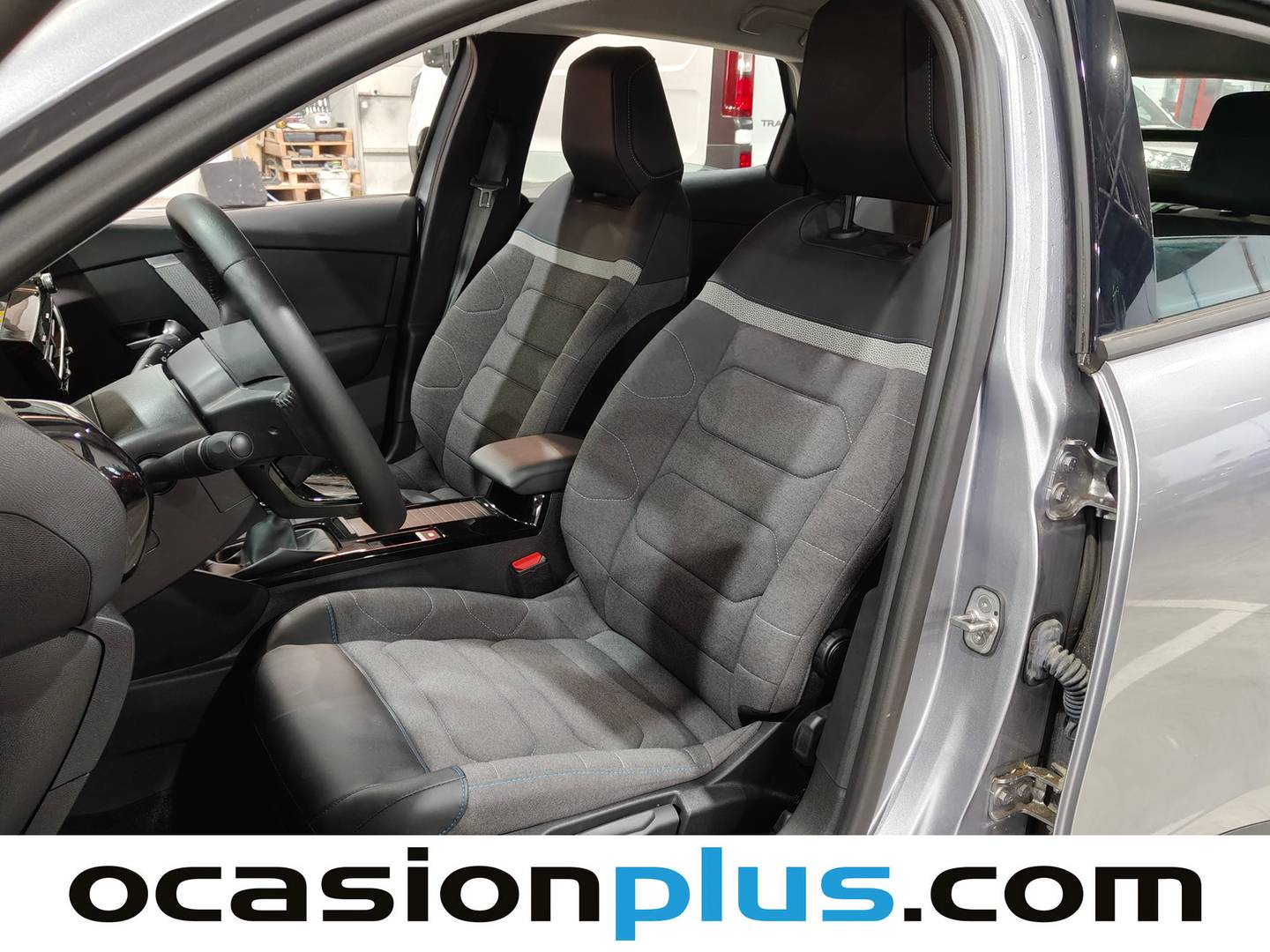 Foto Citroën C4 Citroen C4 PureTech 130 S&S 6v Plus  (131 CV)