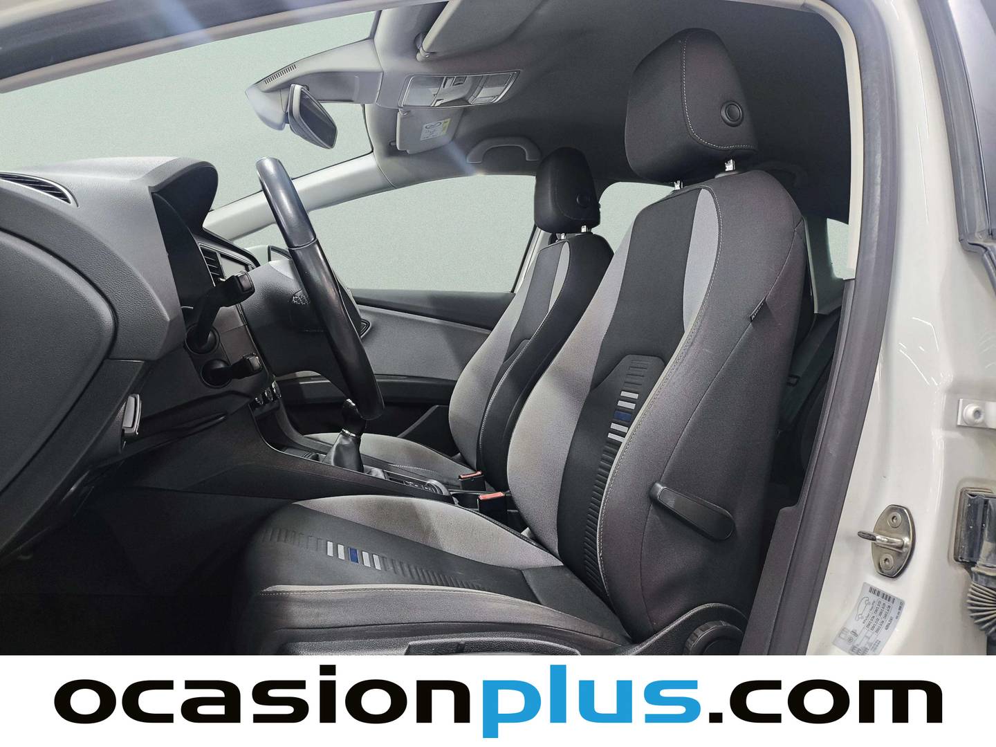 Foto asientos delanteros Seat León Seat León 1.5 TSI S&S Style Visio Edition (130 CV)