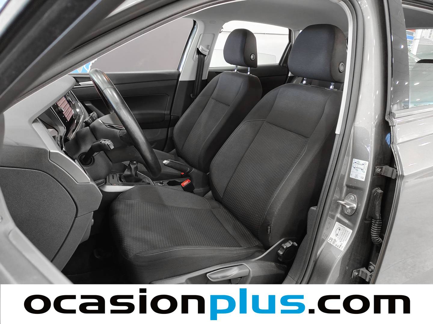 Foto asientos delanteros Volkswagen Polo Volkswagen Polo Advance 1.0 TSI (95 CV)