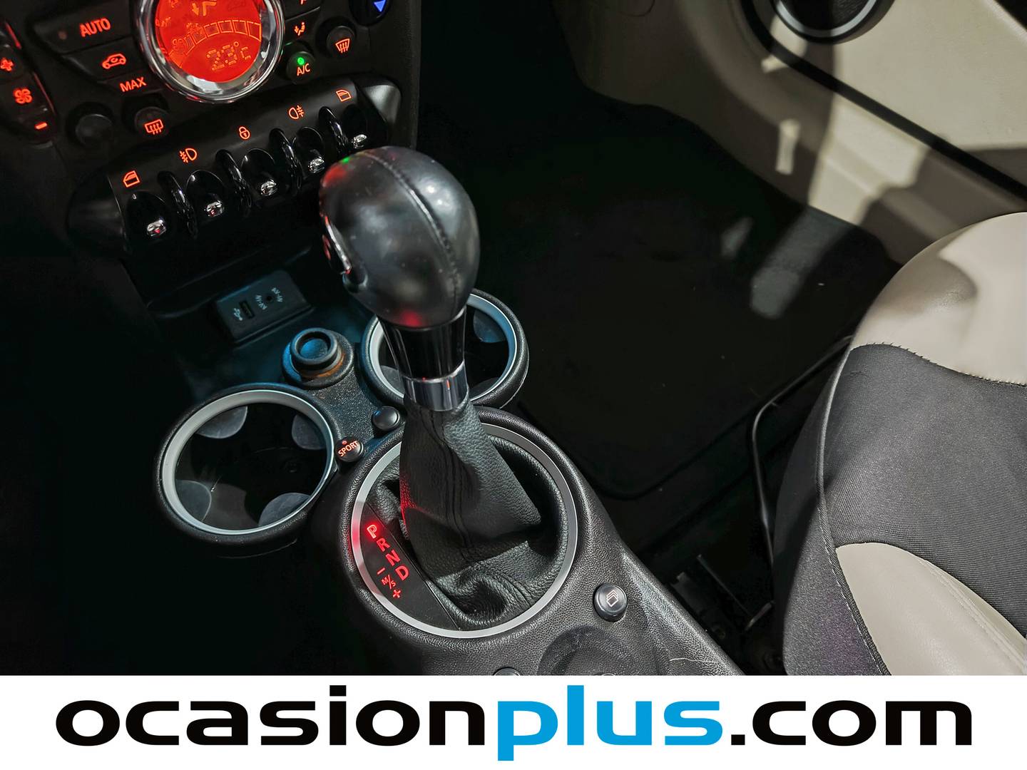 Foto Mini MINI MINI MINI 3 Puertas Cooper SD Auto (143 CV)