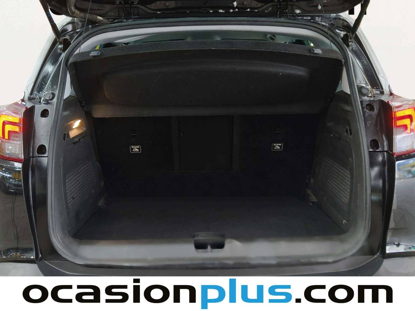 Fotos maletero Opel Crossland X Opel Crossland X 1.2 S&S Design Line 120 Aniversario (110 CV)