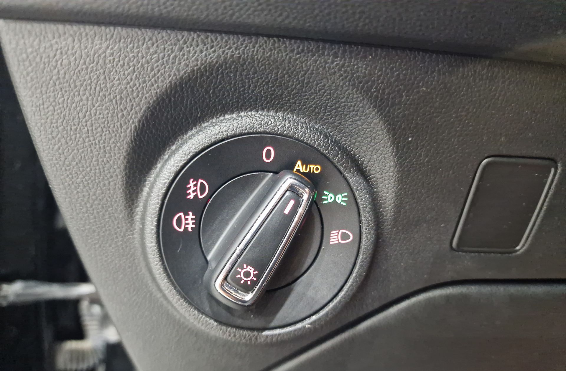 SEAT León 2.0 TDI FR DSG - foto 26