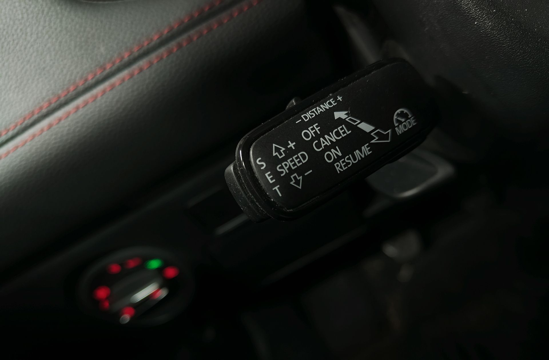 SEAT Arona 1.0 TSI Ecomotive FR - foto 32