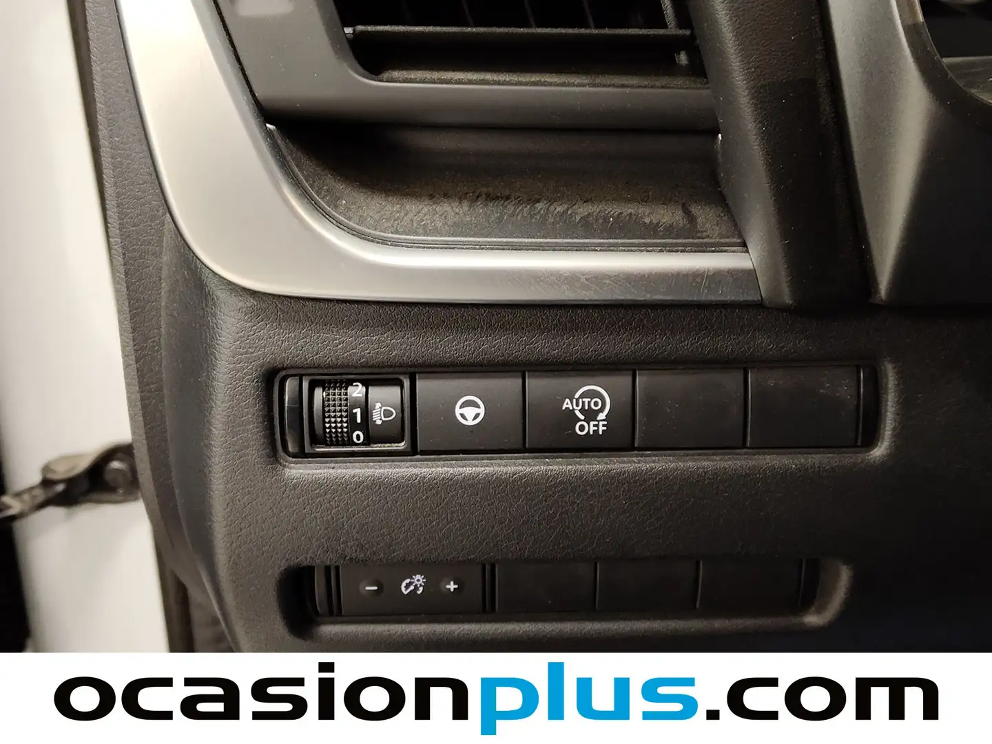 Foto Nissan QASHQAI Nissan Qashqai DIG-T 140 N-Connecta (140 CV)