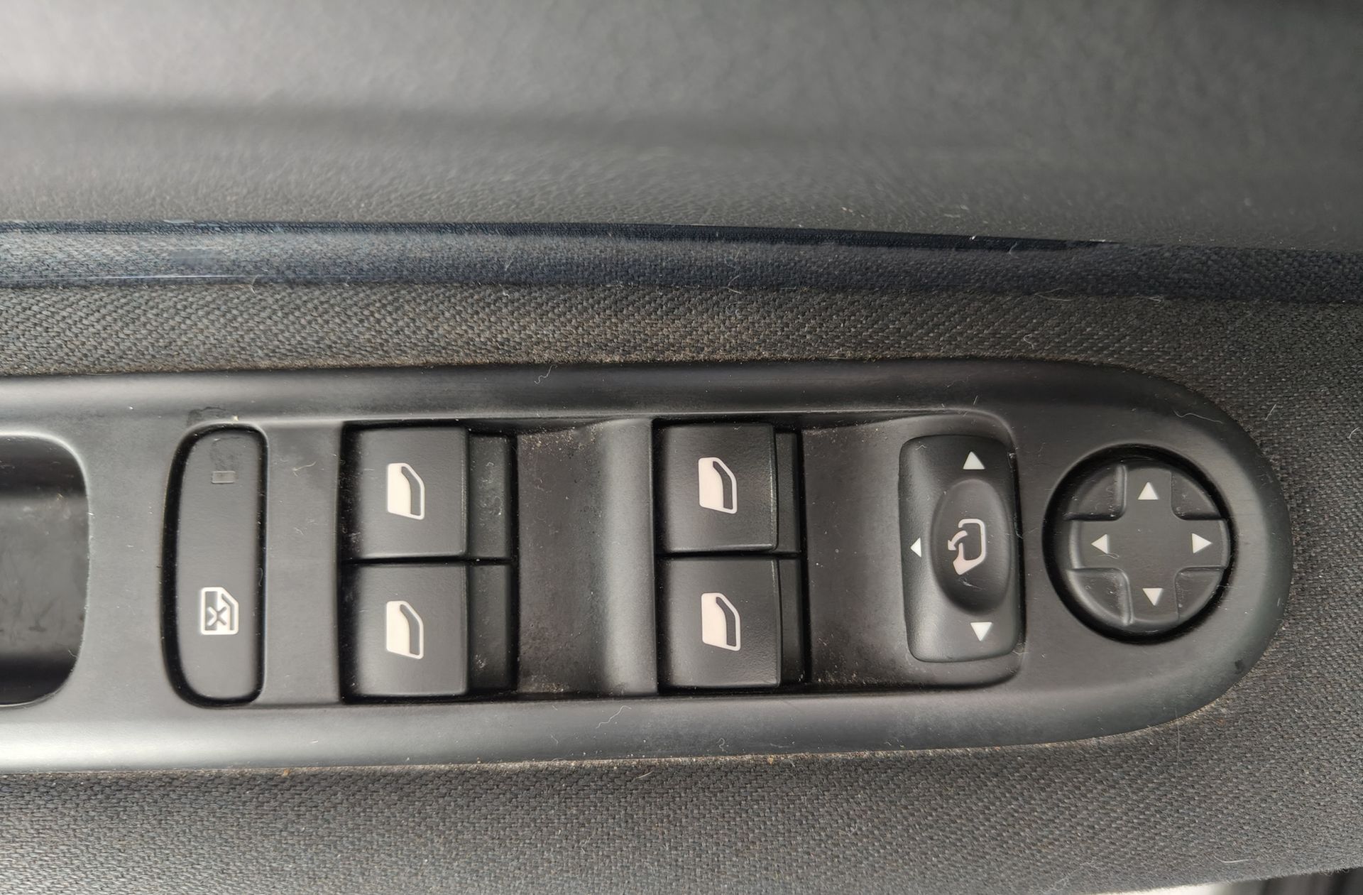 Peugeot 3008 1.2 PureTech Style - foto 27