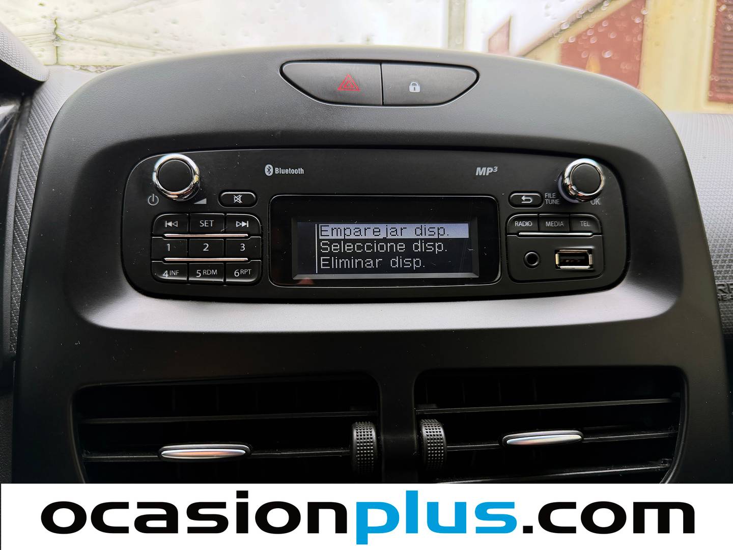 Foto Renault Clio Renault Clio 1.2 16v Authentique (75 CV)