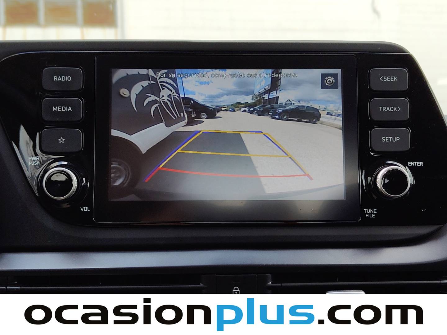 Equipamiento del Hyundai Bayon Hyundai Bayon 1.0 TGDI  (100CV) 48V Maxx