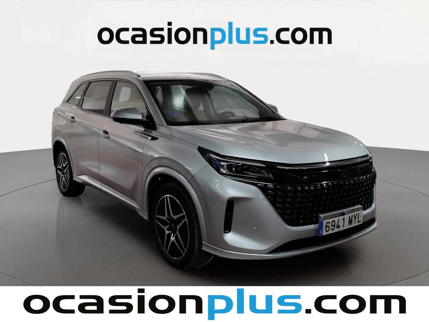 Foto delantera DFSK E5 DFSK E5 1.5 PHEV Intelligent (217 CV) 7 Plazas derecha