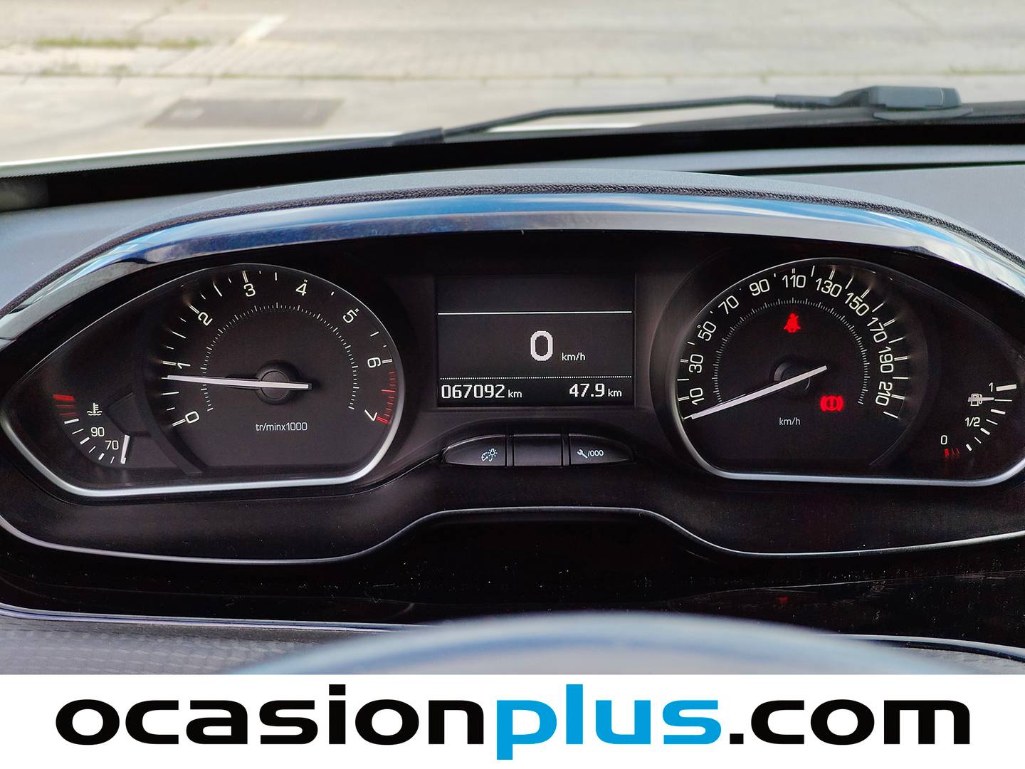 Peugeot 208 Peugeot 208 PureTech 82 S&S Tech Edition (82 CV) de segunda mano