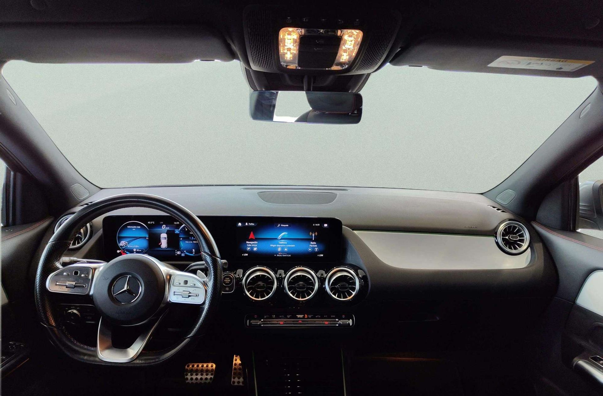 Mercedes-Benz GLA 200 Pack AMG - foto 6