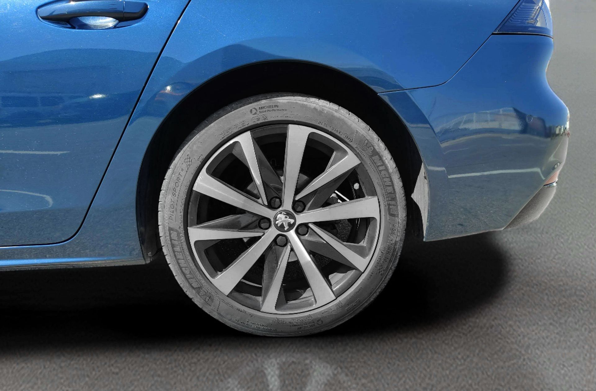 Peugeot 508 PureTech 180 GT Line EAT8 - foto 42