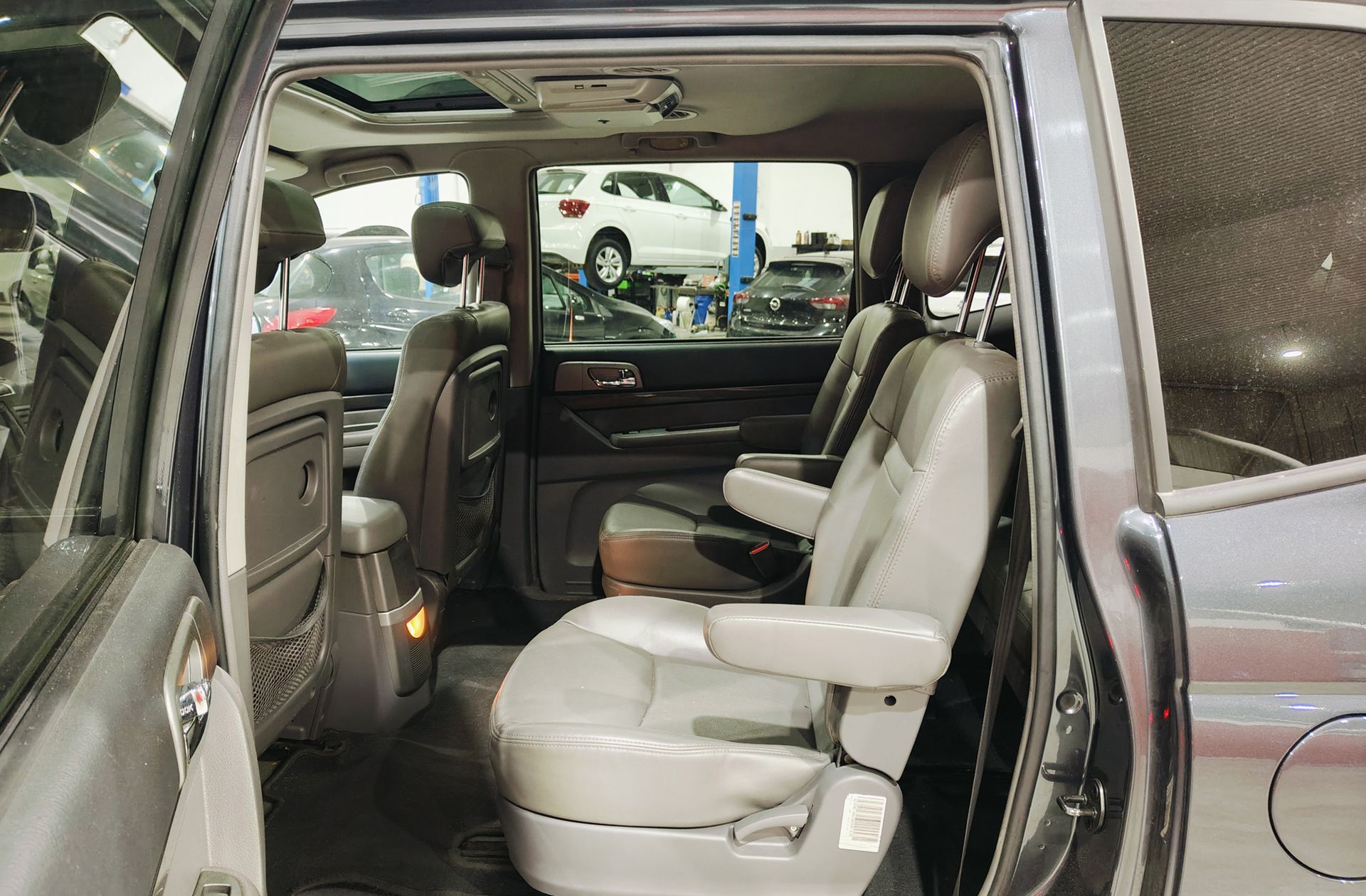SsangYong Rodius 270 Xdi Limited 7 plazas - foto 13