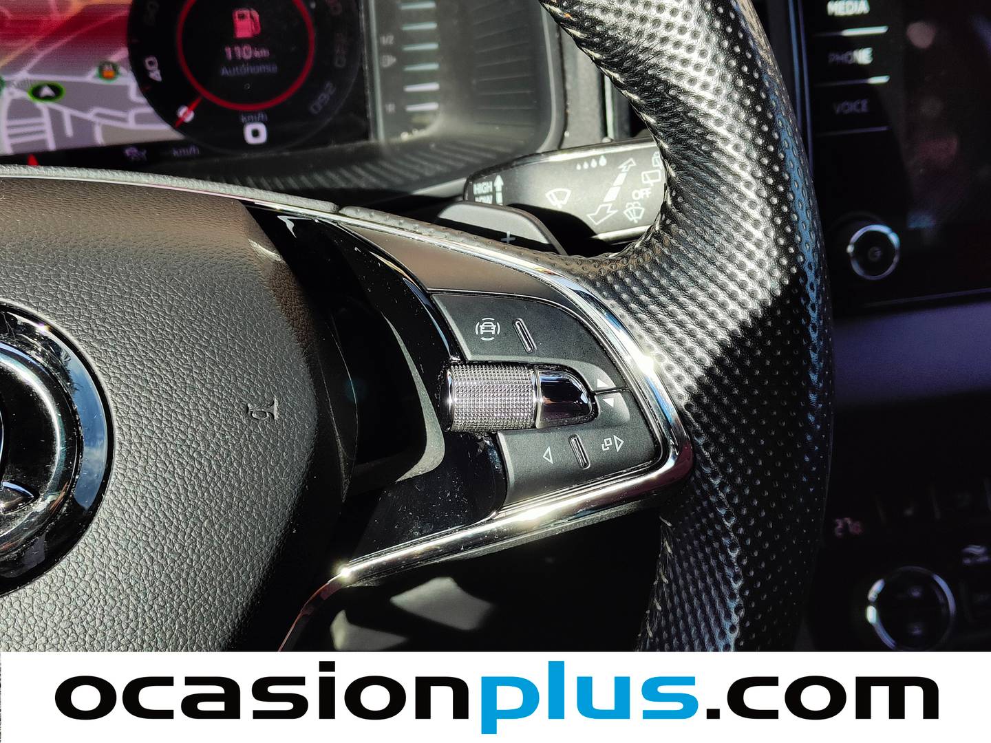 Foto Skoda Karoq Skoda Karoq 1.5 TSI ACT Sportline DSG (150 CV)