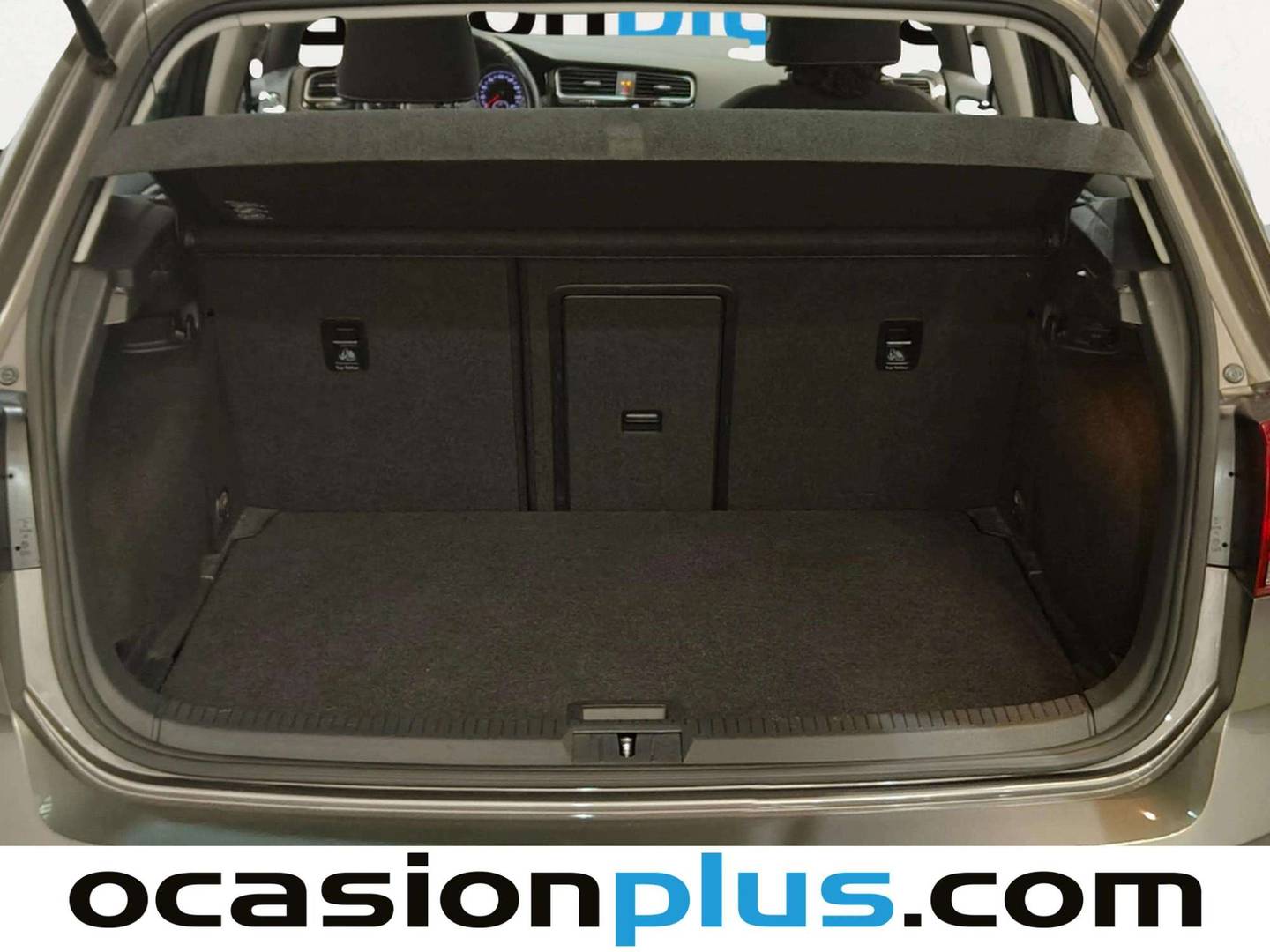 Fotos maletero Volkswagen Golf Volkswagen Golf Sport 1.6 TDI BMT (105 CV) Pack R-Line