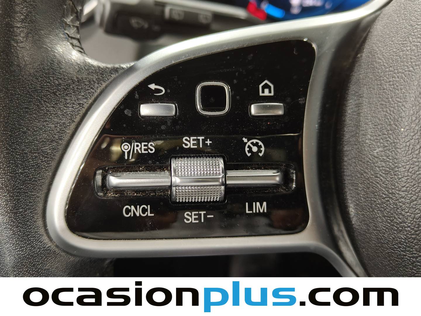 Foto Mercedes GLB Mercedes-Benz GLB 220 D 4Matic DCT (190 CV)