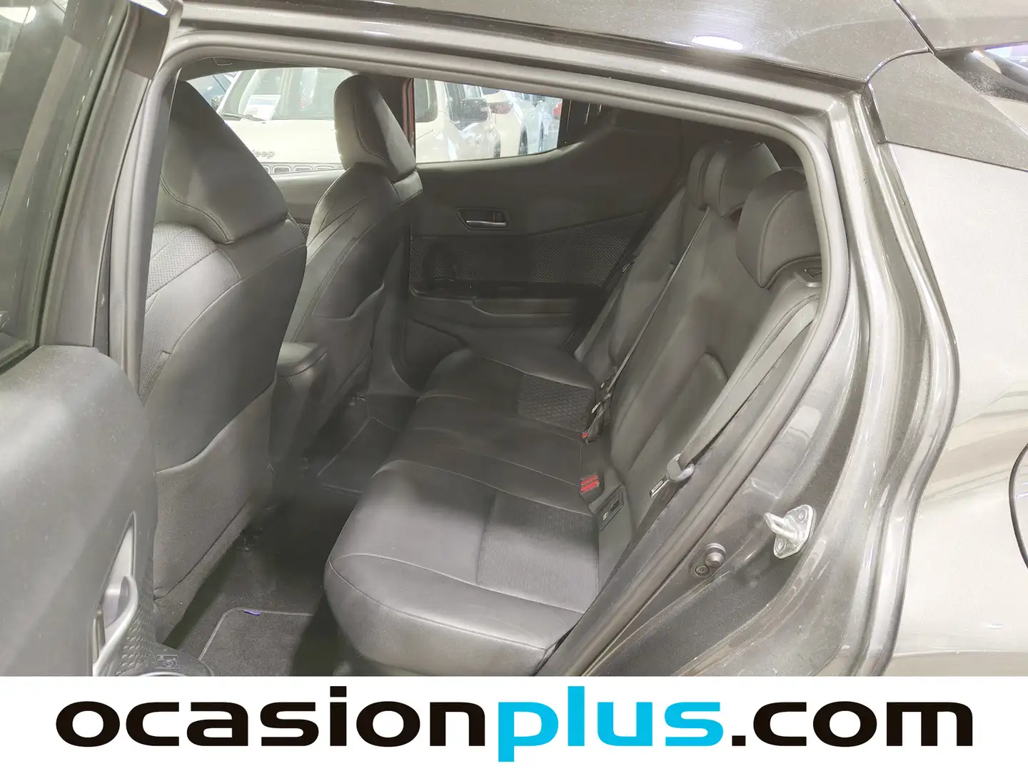 Foto Toyota C-HR Toyota C-HR 180H Advance Luxury (184 CV)