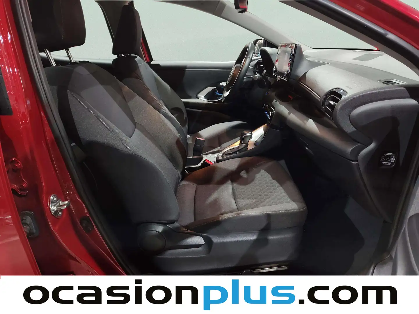 Foto Toyota Yaris Toyota Yaris 120H Business Plus (116 CV)