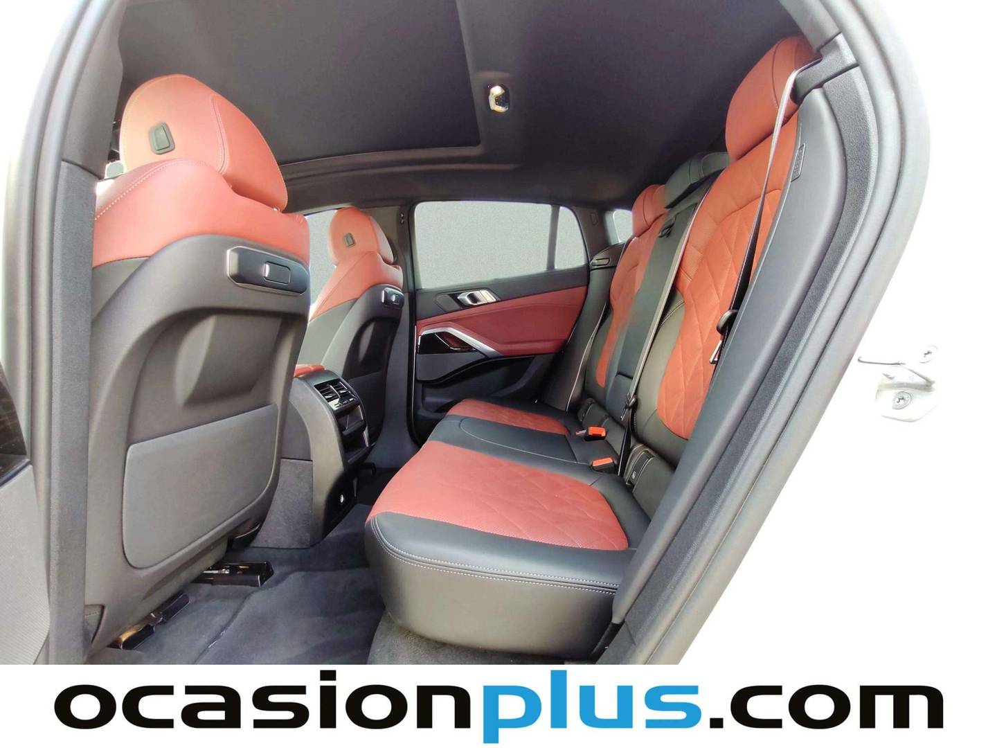 Foto asientos traseros BMW X6 BMW X6 xDrive40i M Sport (381 CV) Pack M