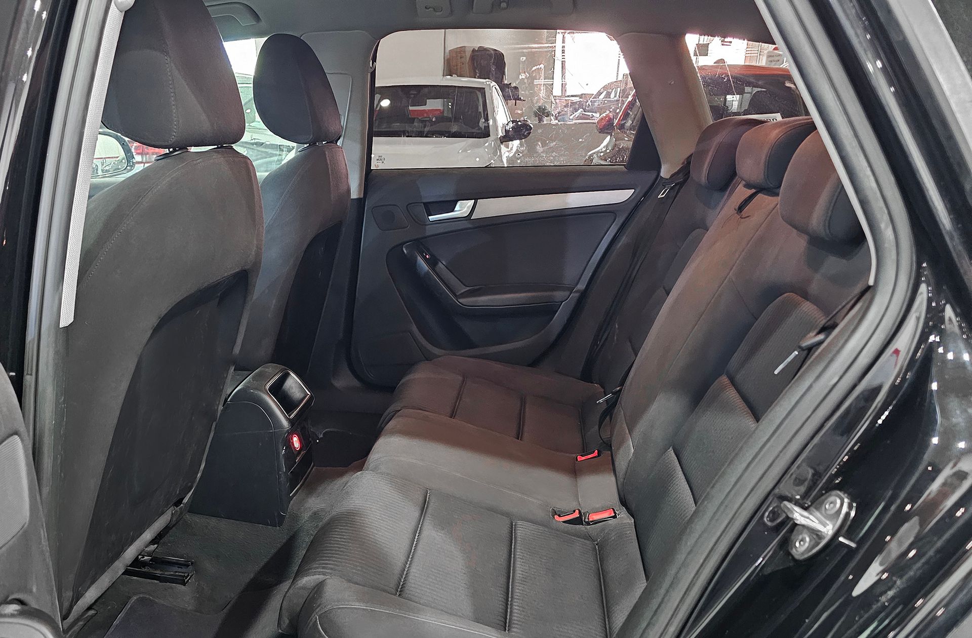 Audi A4 Avant 2.0 TDI multitronic - foto 9