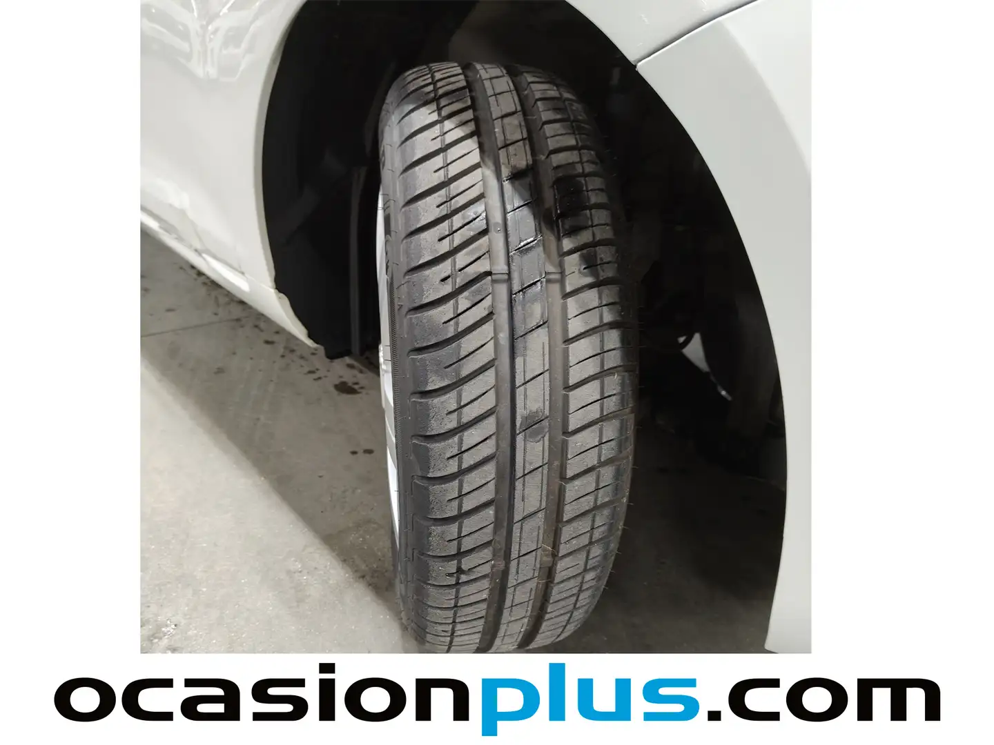 Foto Ford Ka Ford Ka 1.2 Urban  (69 CV)