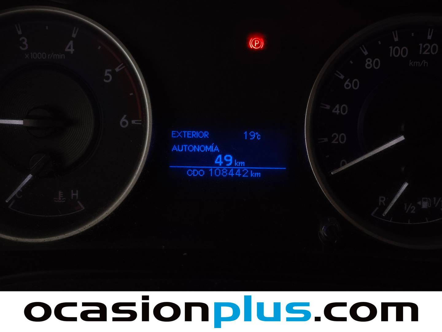 Toyota Hilux Toyota Hilux 2.4 D-4D Doble Cabina GX (150 CV) seminuevo