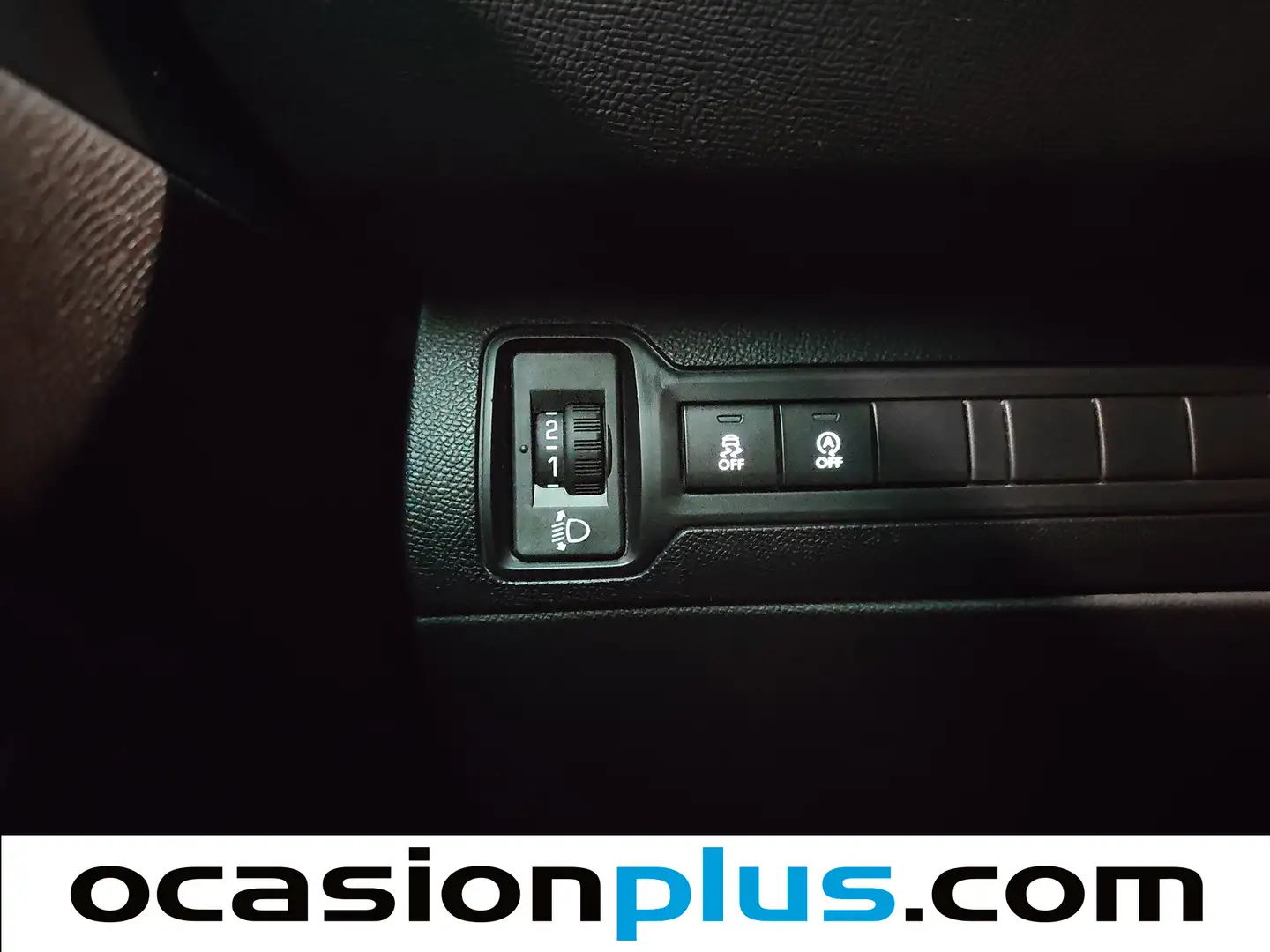 Foto Peugeot 308 Peugeot 308 BlueHDi 100 Access (100 CV)