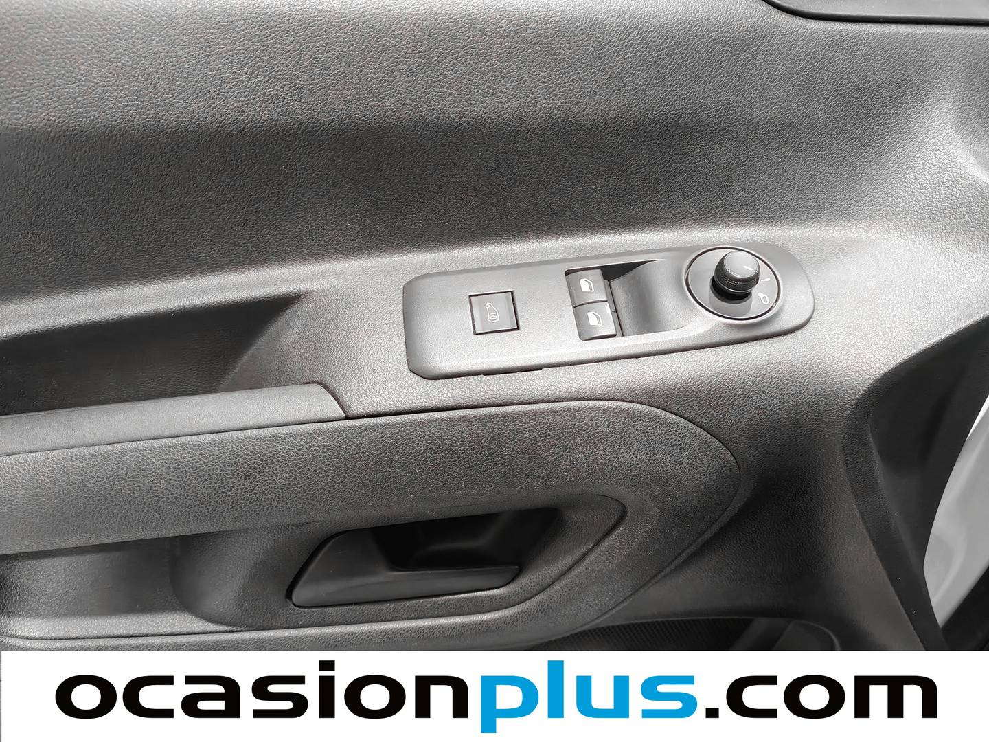 Foto Peugeot Partner Peugeot Partner Furgon BlueHDi 100 Pro Standard 600kg (98 CV)