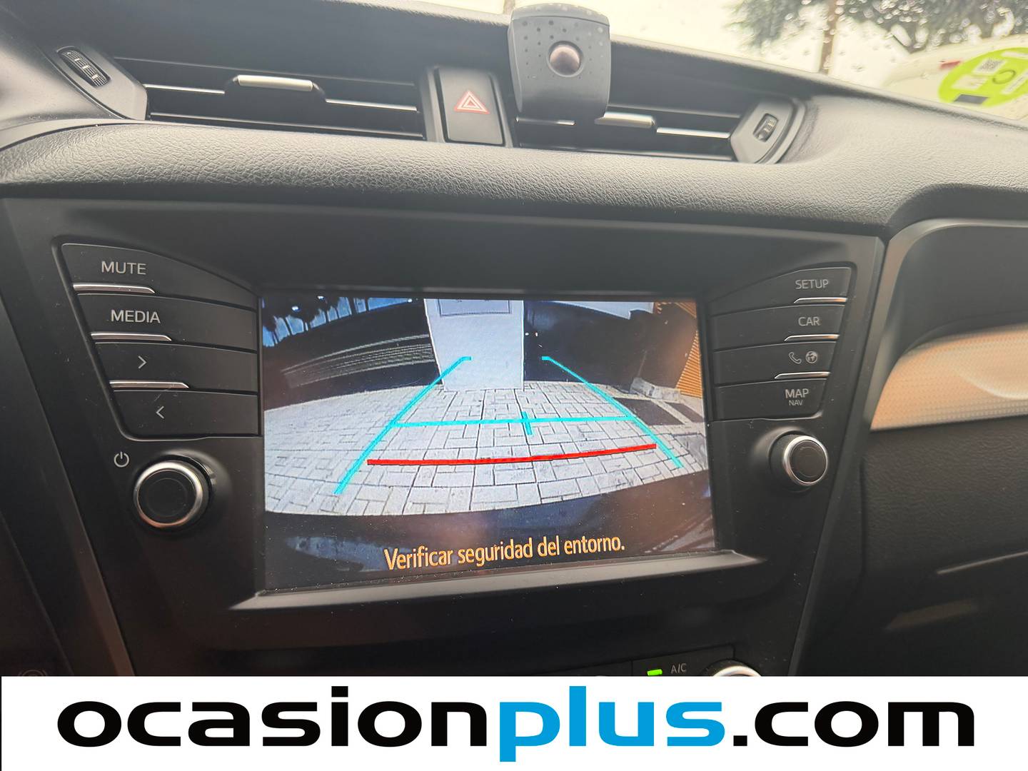 Extras y acabados del Toyota Avensis Toyota Avensis 150D Touring Sports Advance (143 CV)