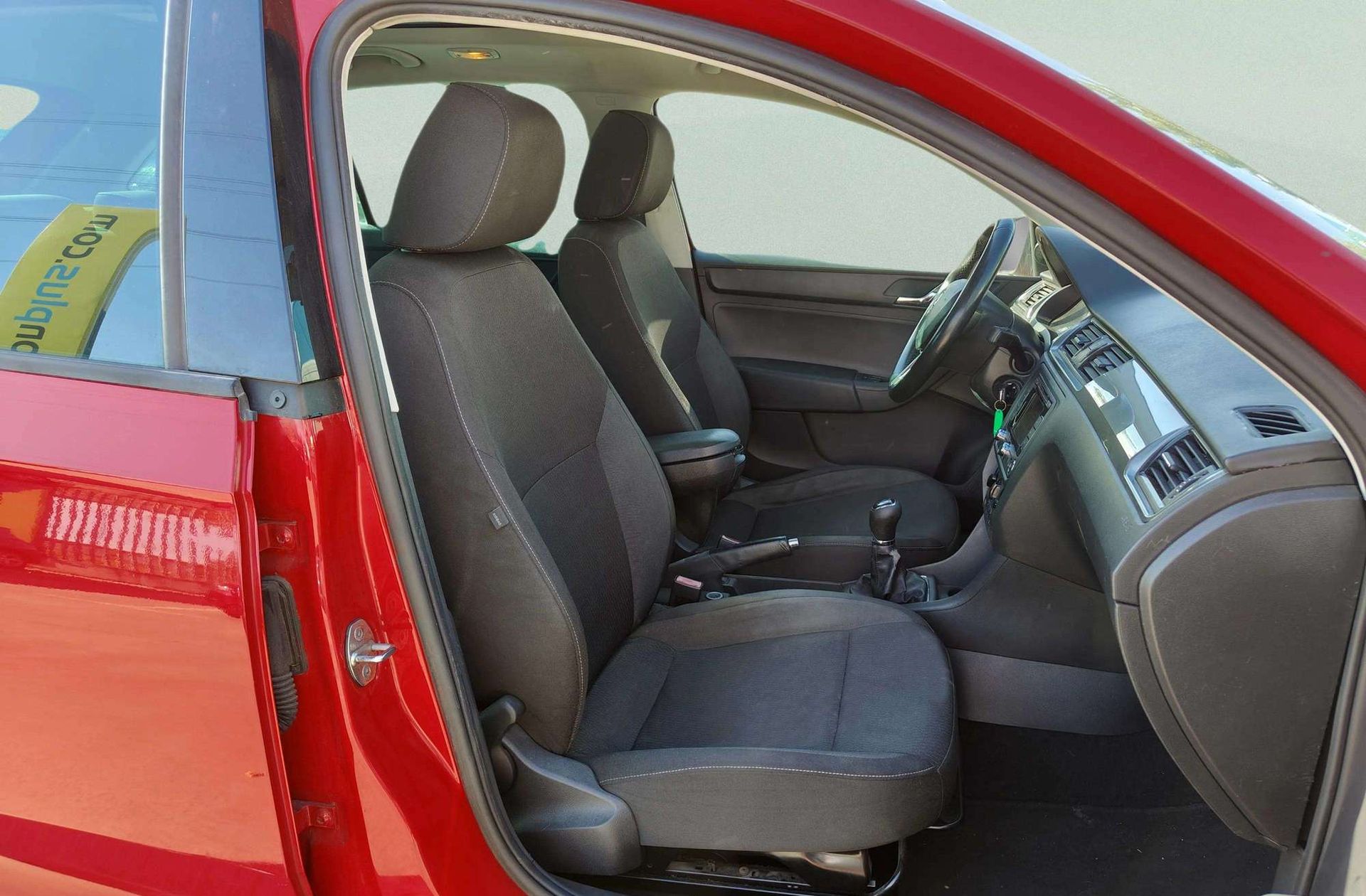Škoda Spaceback 1.6 TDI CR Ambition - foto 13