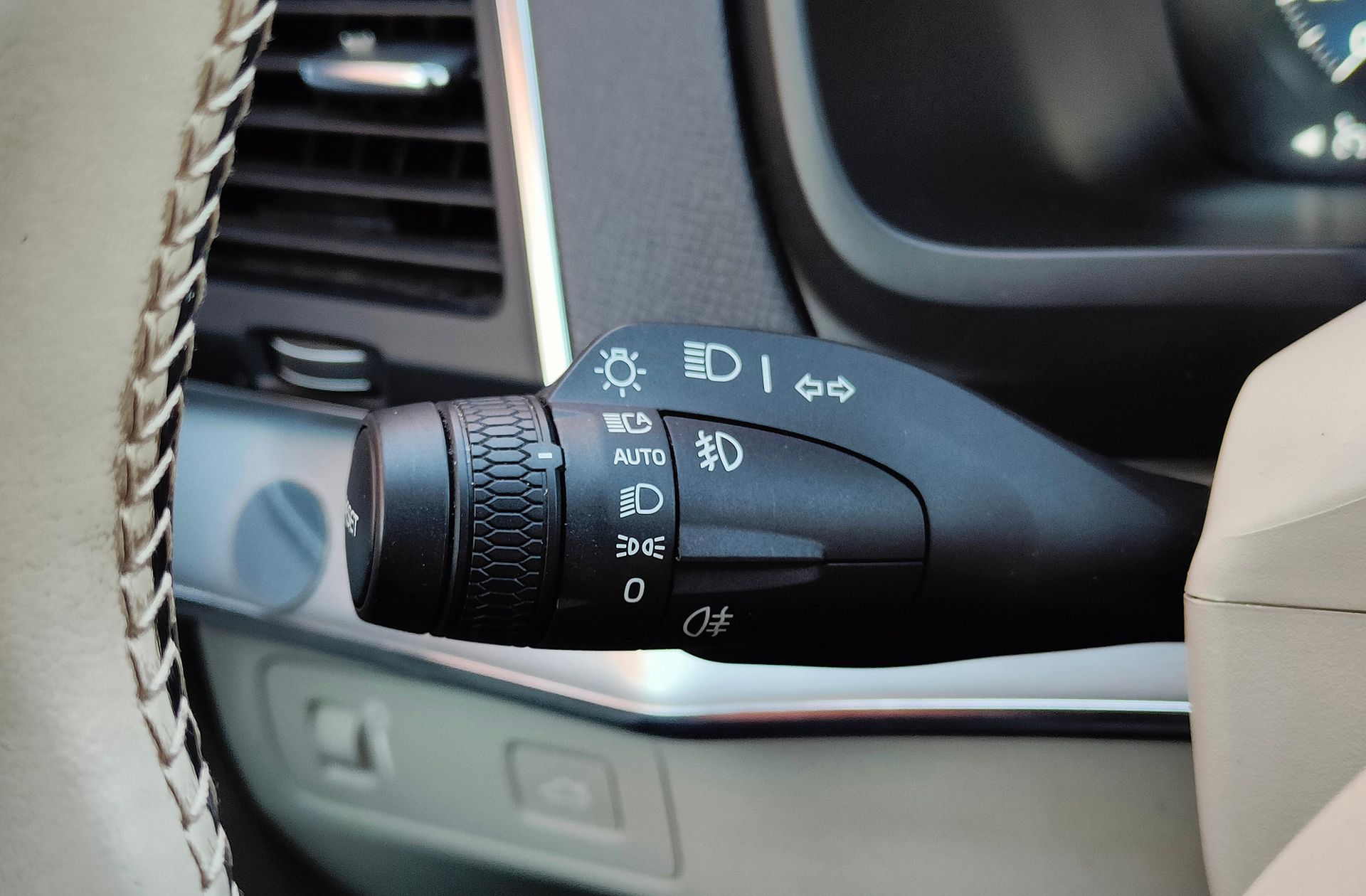 Volvo XC90 T5 Momentum AWD 7 plazas - foto 35
