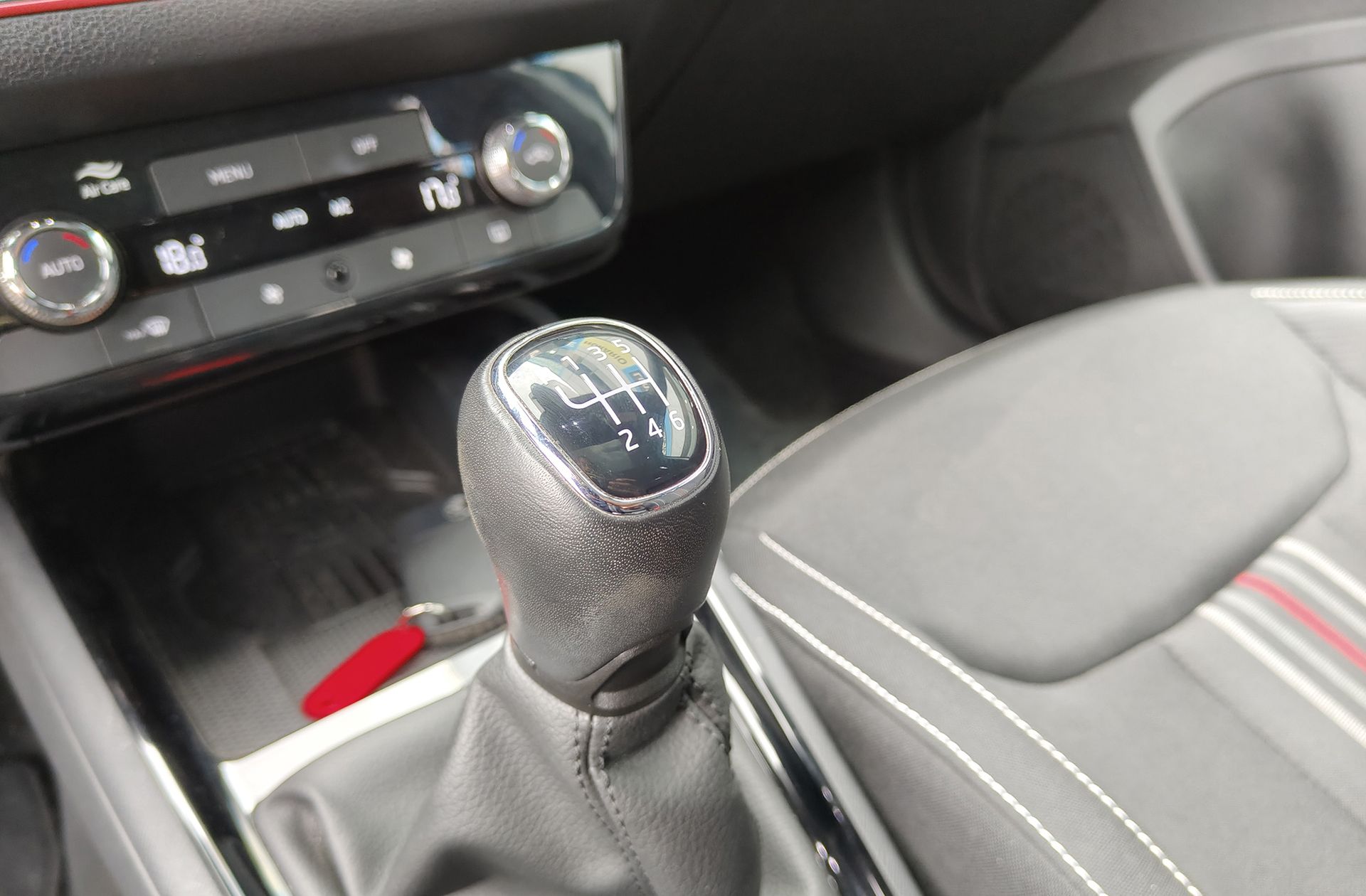 Škoda Scala 1.5 TSI Monte Carlo - foto 6