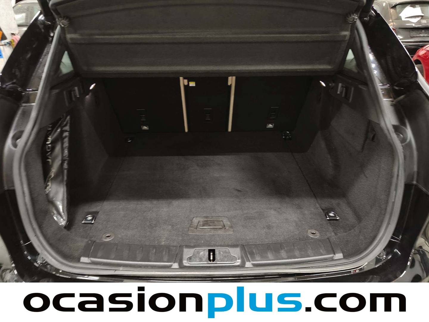 Foto Jaguar F-Pace Jaguar F-PACE 2.0T i4 Prestige AWD Auto (250 CV)