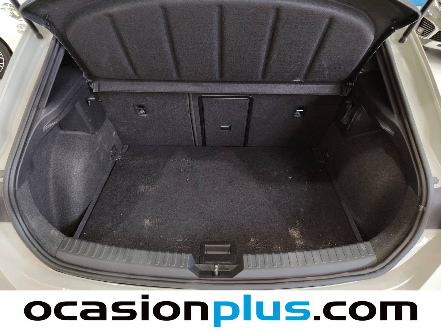 Foto Cupra León Cupra León 1.5 eTSI DSG (150 CV) siete plazas
