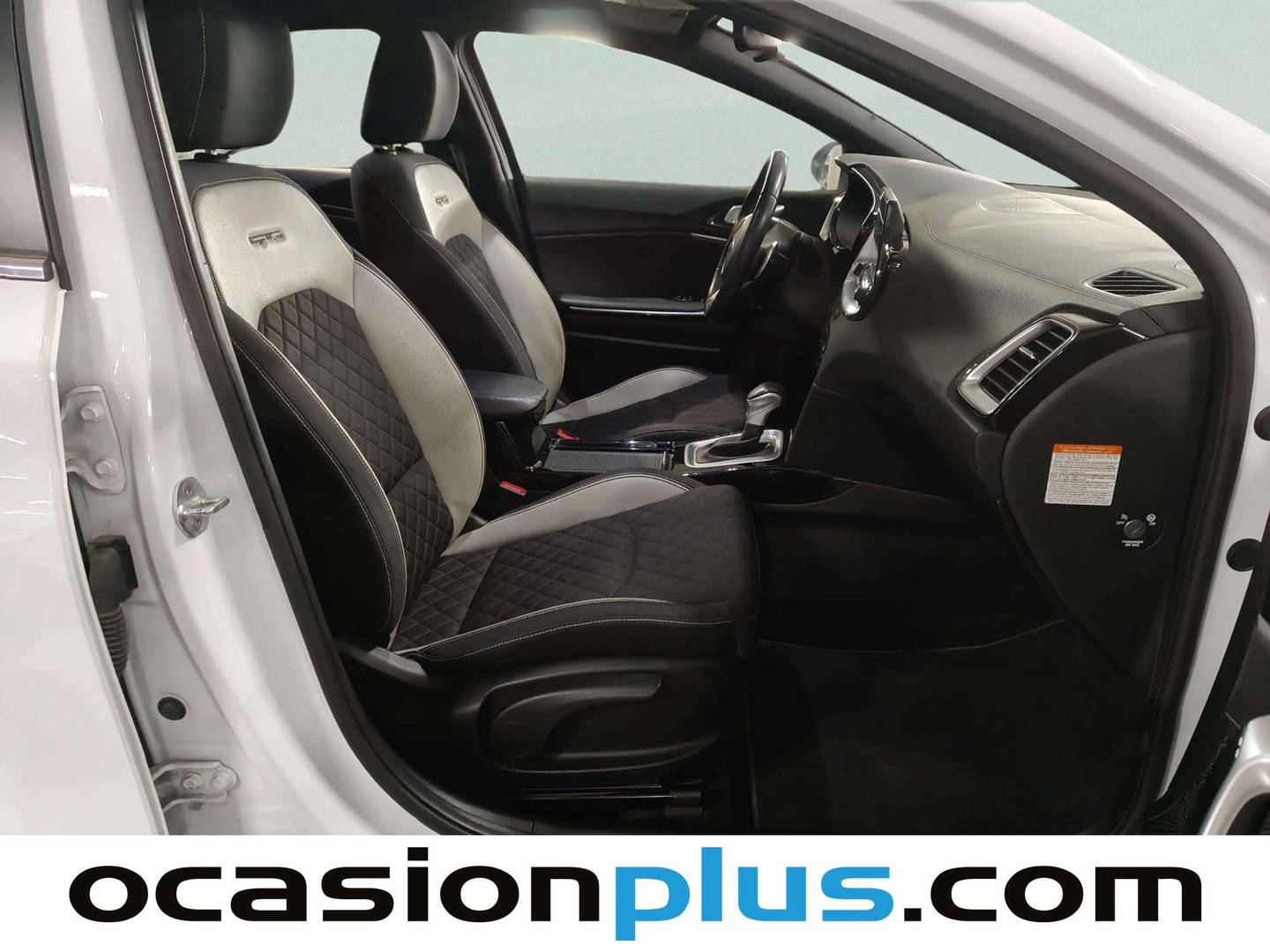 KIA Ceed Kia Ceed 1.5 MHEV GT Line DCT (160 CV) híbrido