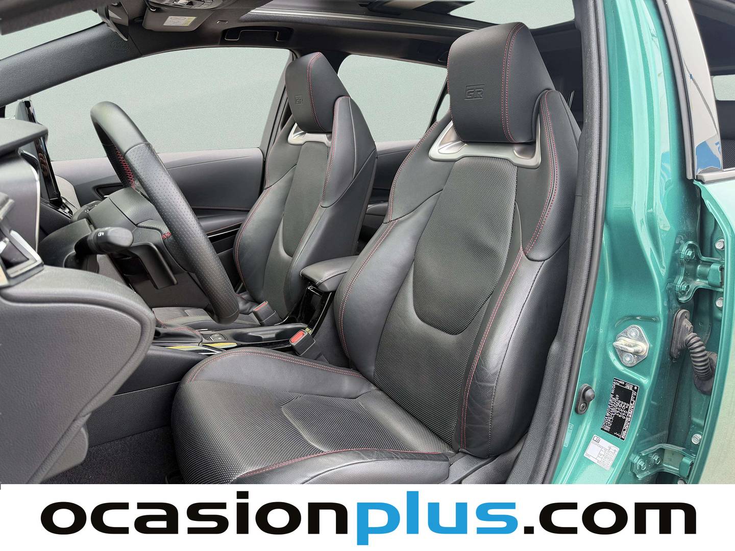 Foto asientos delanteros Toyota Corolla Toyota Corolla 200H Touring Sports GR-Sport (196 CV)