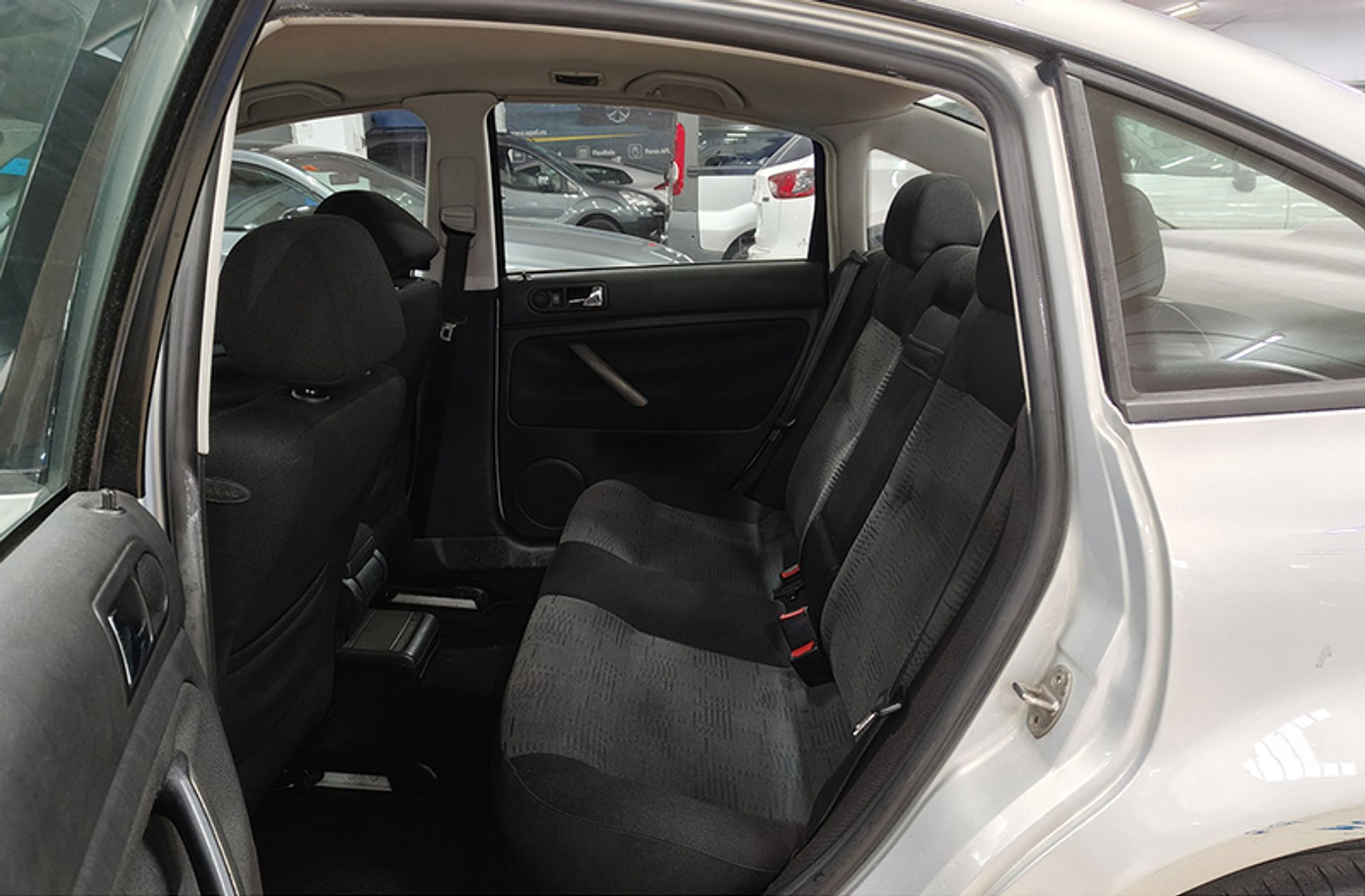 Volkswagen Passat Trendline 1.9 TDI - foto 10