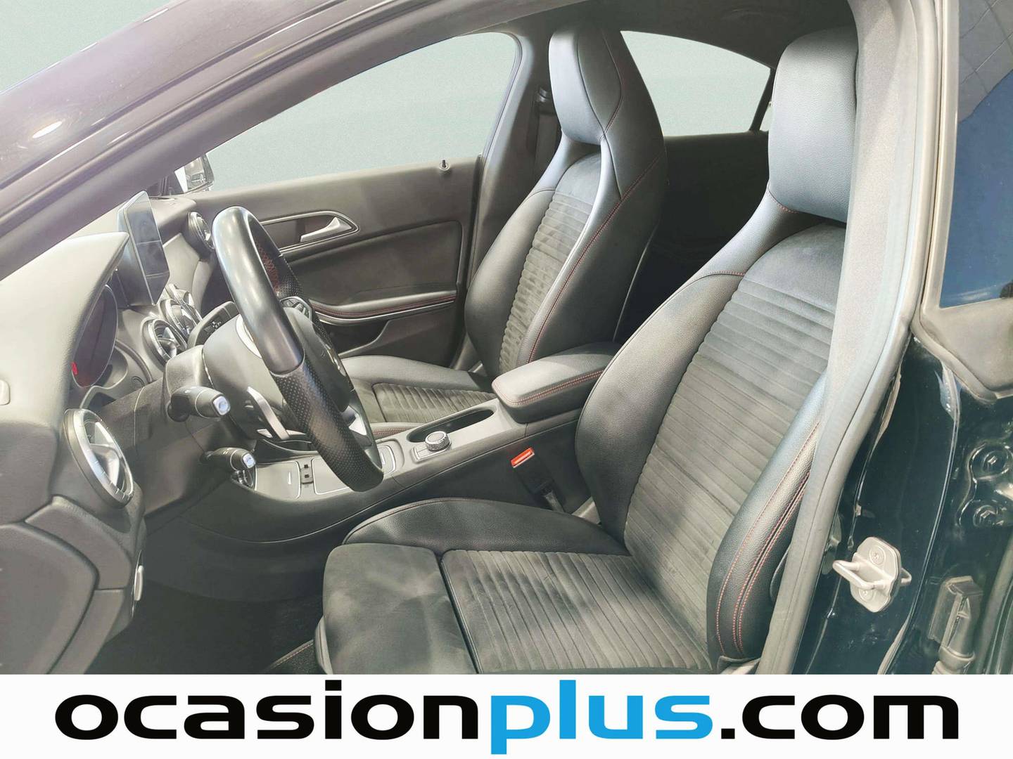 Foto asientos delanteros Mercedes CLA Mercedes-Benz CLA CLA 200 d (136 CV) Pack AMG