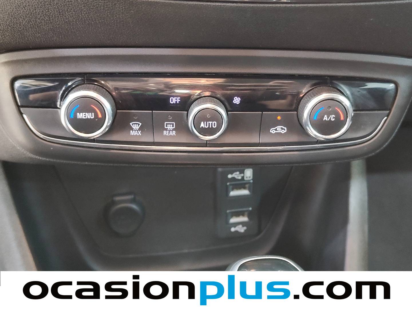 Foto Opel Crossland X Opel Crossland X 1.2 Turbo S&S Innovation Auto (130 CV)