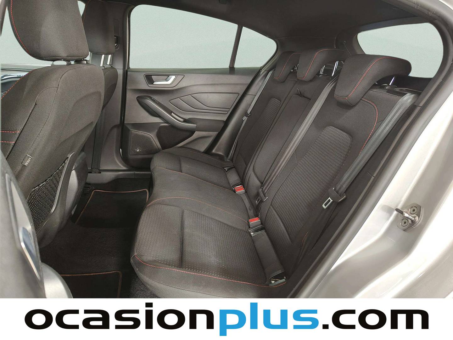 Foto asientos traseros Ford Focus Ford Focus 1.0 Ecoboost MHEV ST-Line X (125 CV)