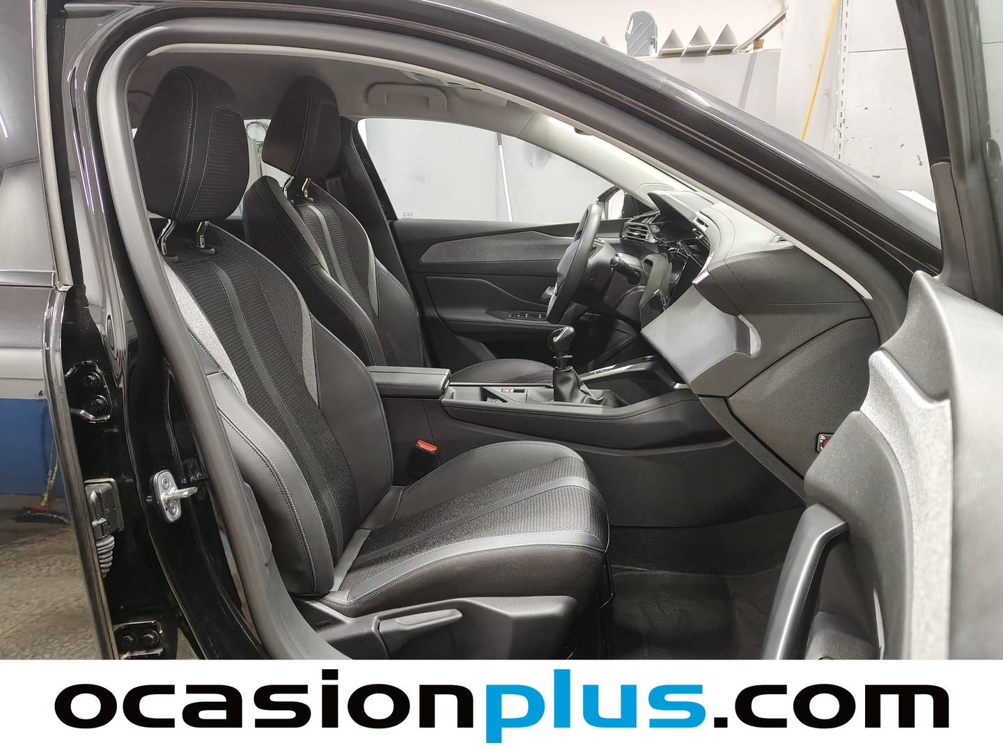 Foto Peugeot 308 Peugeot 308 SW BlueHDi 130 S&S Allure (130 CV)