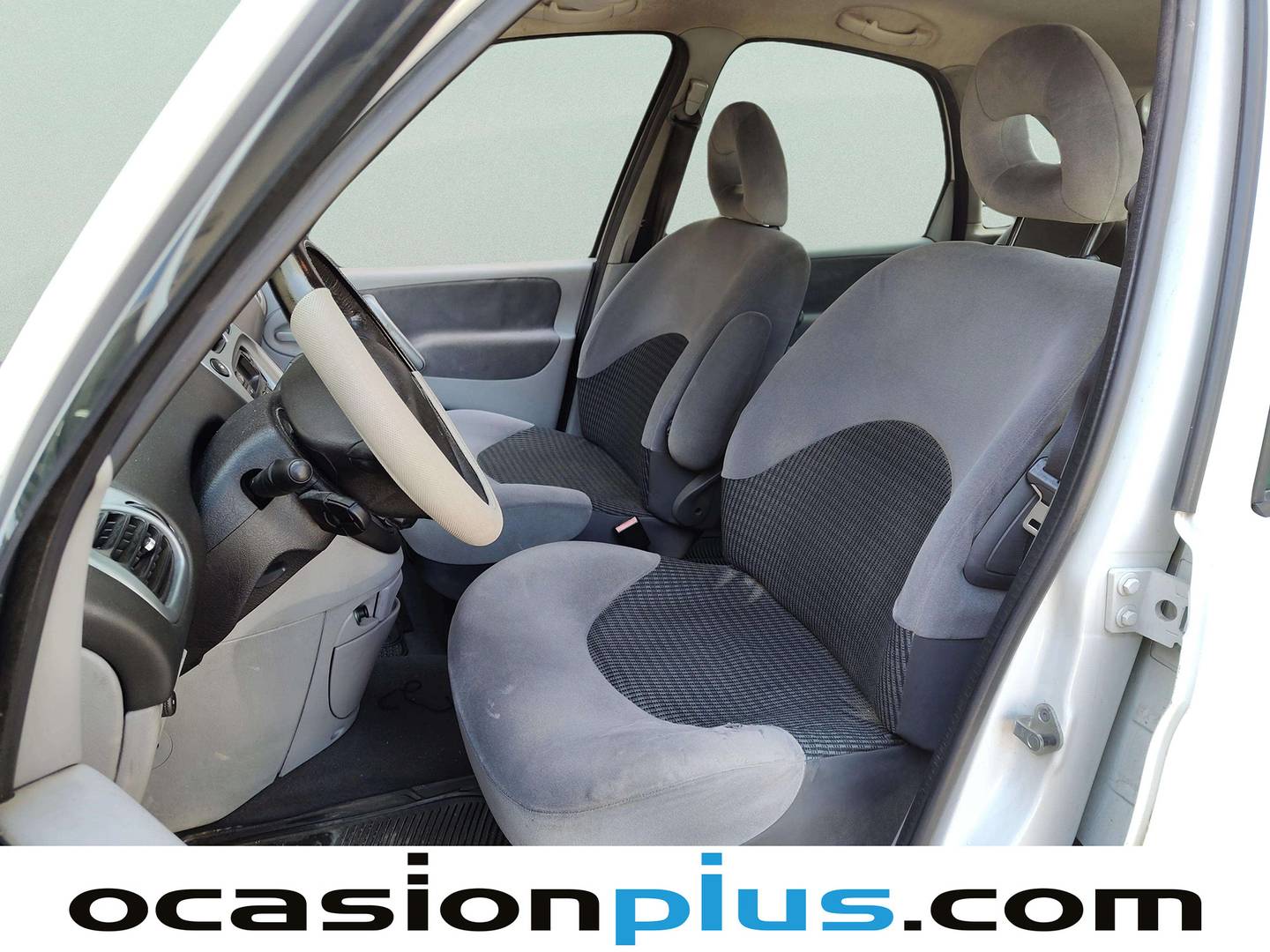 Foto asientos delanteros Citroën Xsara Picasso Citroën Xsara Picasso 1.6 HDI LX Plus (92 CV)