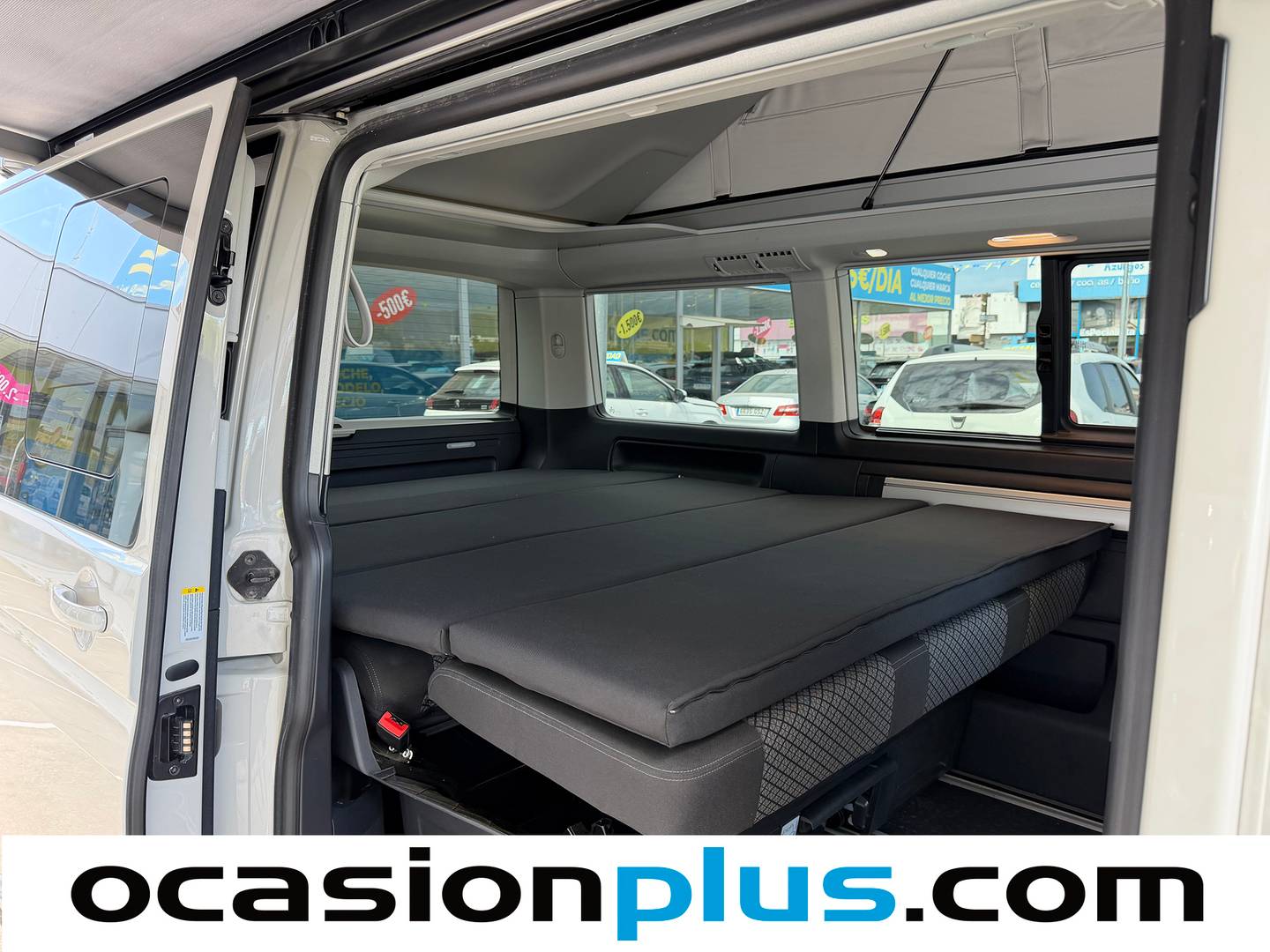 Equipamiento del Volkswagen California Volkswagen California Outdoor Beach Camper 2.0 TDI (150 CV)